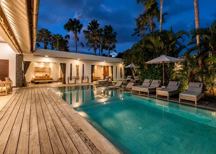 Luxurious 5br Dream Villa, 200m To Berawa * 坎古