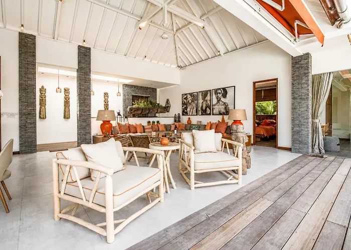 Luxurious 5Br Dream Villa, 200M To Berawa Beach Villa *
