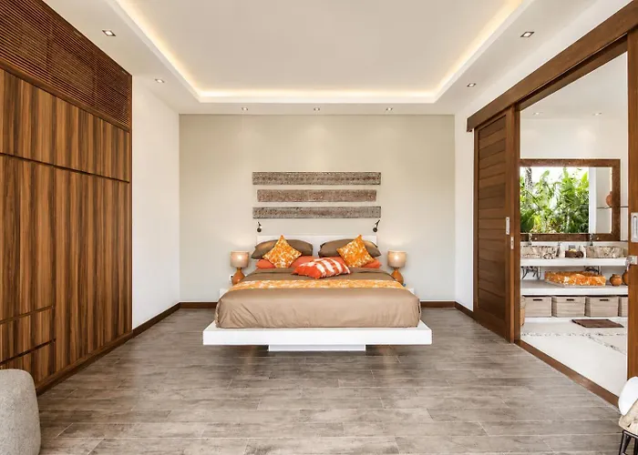 Luxurious 5Br Dream Villa, 200M To Berawa Beach *
