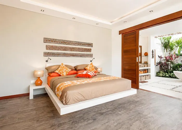 Luxurious 5br Dream Villa, 200m To Berawa 坎古
