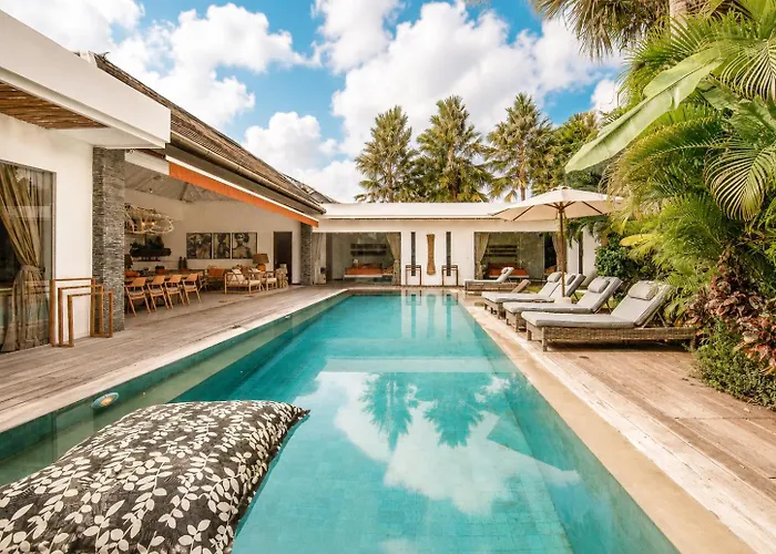 Luxurious 5Br Dream Villa, 200M To Berawa Beach