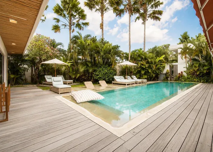 Luxurious 5Br Dream Villa, 200M To Berawa Beach Canggu (Bali)