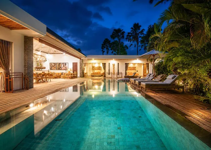 Luxurious 5br Dream Villa, 200m To Berawa *